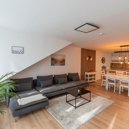 Apartment Im Dachgeschoss Plankstadt Exteriör bild